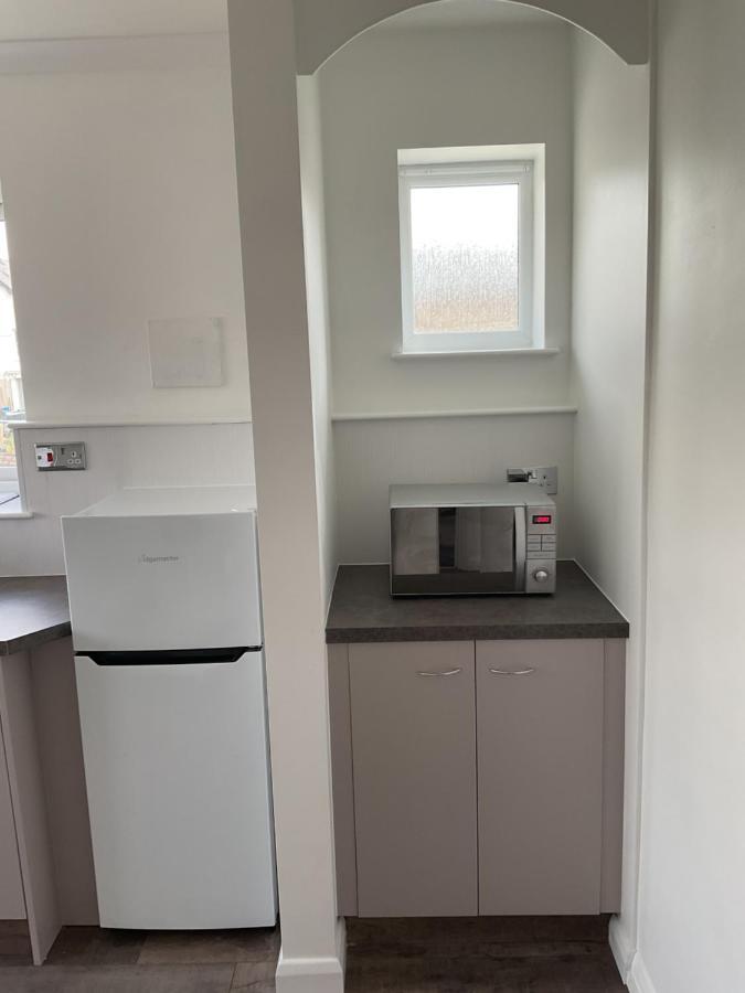 Large 2-Bedroom Maisonette With Free Parking Twickenham Bagian luar foto