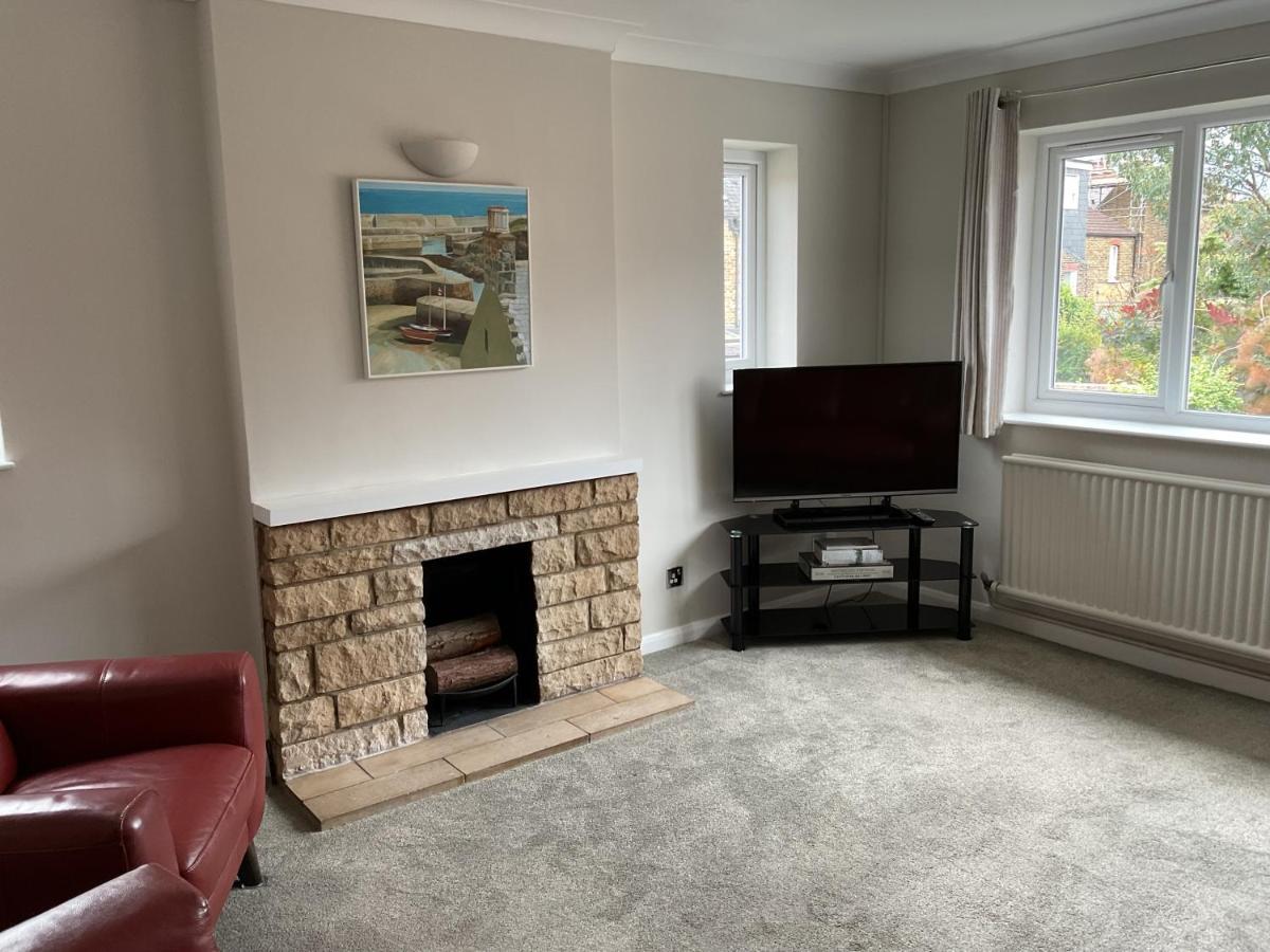 Large 2-Bedroom Maisonette With Free Parking Twickenham Bagian luar foto